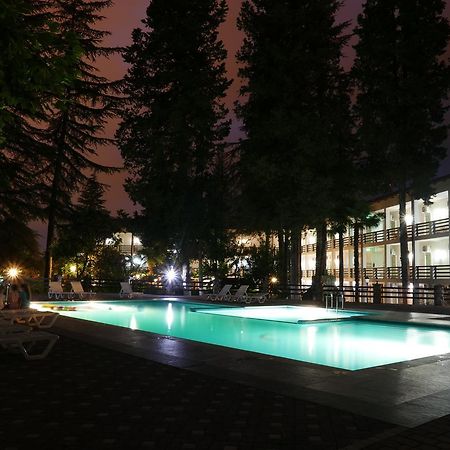 Heliopark Gora Bagrata Hotel Sukhumi Exterior photo
