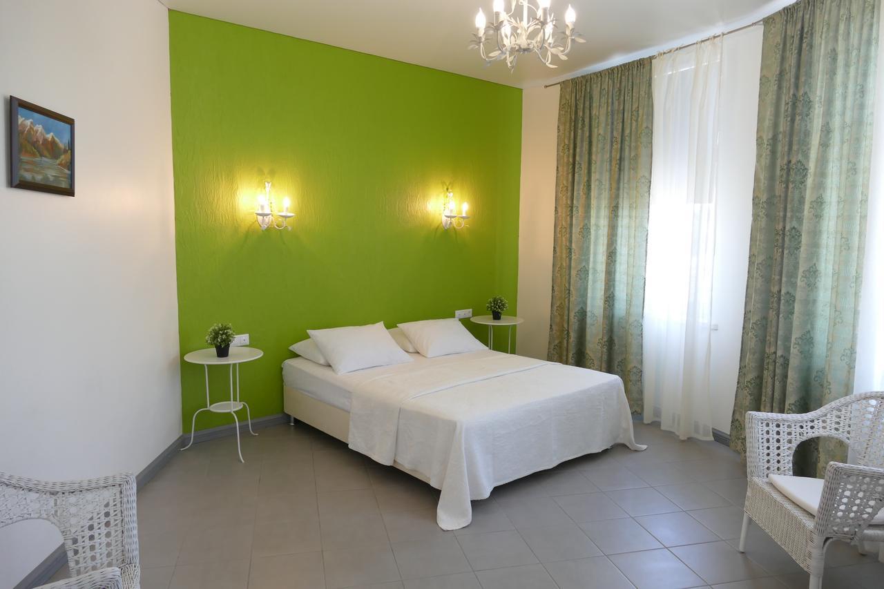 Heliopark Gora Bagrata Hotel Sukhumi Exterior photo